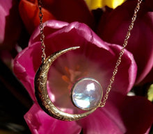 Load image into Gallery viewer, BIG MOON CRADLE NECKLACE
